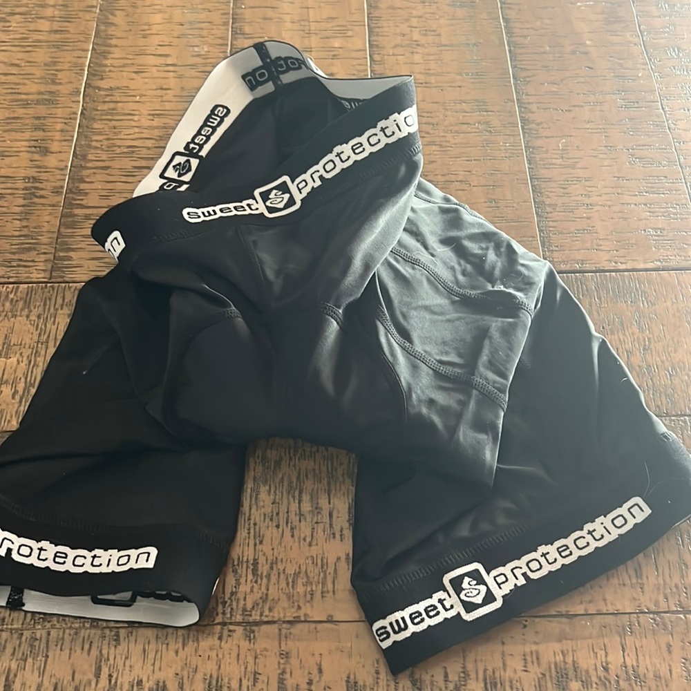 Padded bike liners, size small